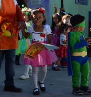 dsc_7560.jpg Zoe at the Dreamland party