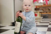 dsc_7067.jpg Stag's Leap.  Devin only goes for the good stuff.