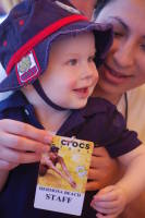 dsc_8560.jpg With dad's friend Jen at the AVP Hermosa Open