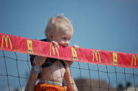 dsc_1914.jpg Is eating the net legal?