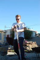 dsc_5517.jpg OMG!  Dad's doing actual work!  Somebody take a picture!