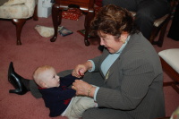 dsc_0535.jpg Aunt Pat stopped by on Christmas Eve.