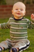 dsc_2929.jpg We love going to the back yard in the afternoon.  Then dad finally figured out white balance.